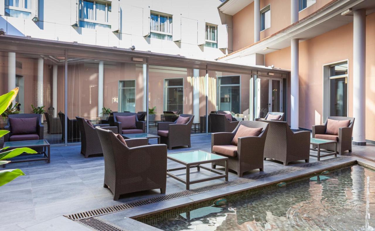 Porcel Torneo Hotel Севиля Екстериор снимка
