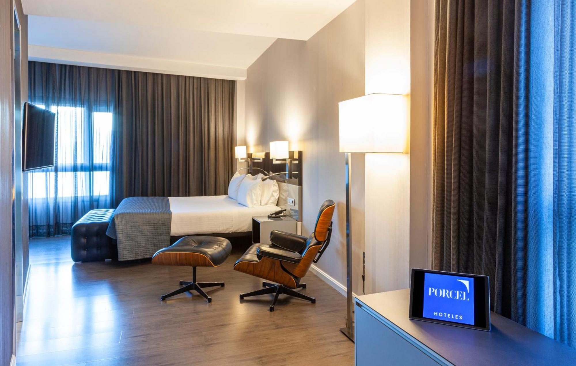 Porcel Torneo Hotel Севиля Екстериор снимка